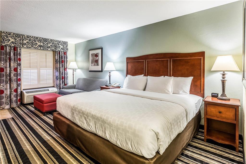 Clarion Pointe Research Park 3* Huntsville
